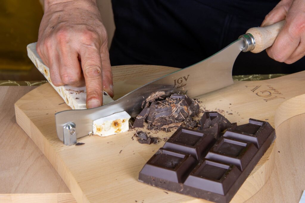 Tagliere per cioccolato, torrone, mandorlato